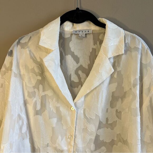 ✨ Hyfve Women’s Off White Floral Sheer Top Button Down Large - Picture 2 of 12